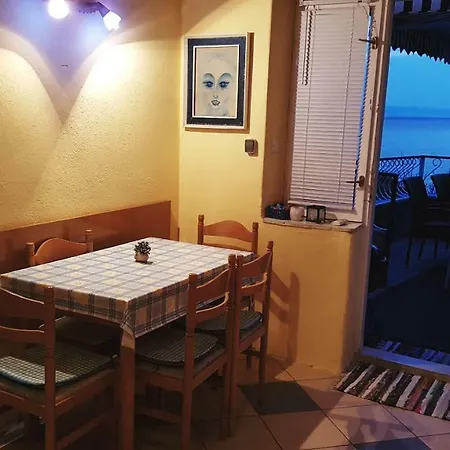 Apartment By The Sea Podgora