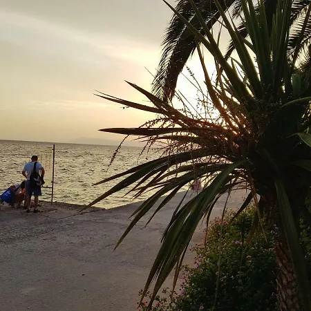By The Sea Apartment