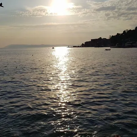 By The Sea Apartmán